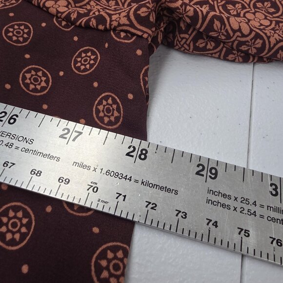 Cato Shirt Womens 26/28W Brown Burgundy Mixed Print Zip Front Roll Tab Plus Size - Picture 9 of 10